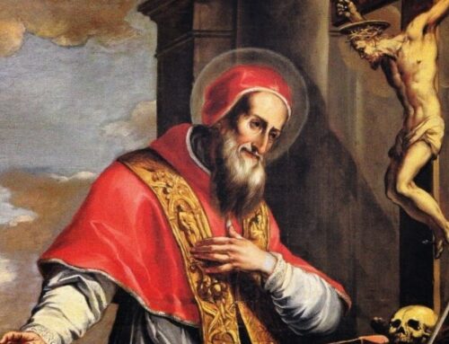 ¿Eres Sacerdote? Celebra en latín por San Pío V