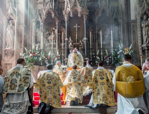 Vuelve la Santa Misa Tradicional al Vaticano